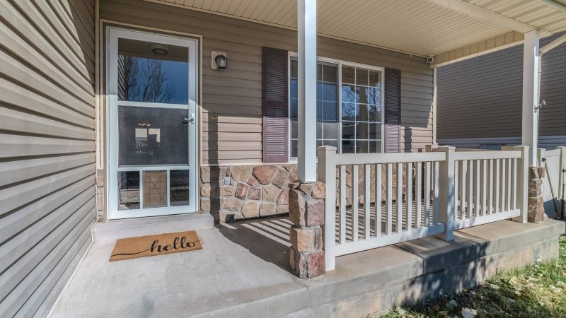 Porch Railing Installation in Conroe, TX